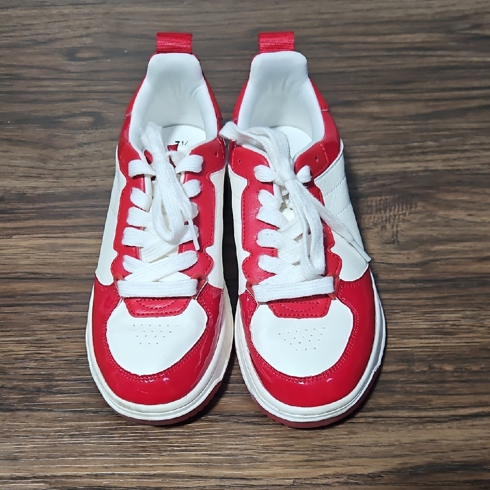 No Boundaries Red White Low Top Sneakers Women's 7.5